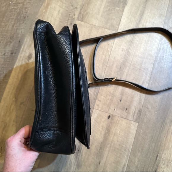 Marc Jacobs Empire City Leather Messenger Bag - Picture 6 of 14